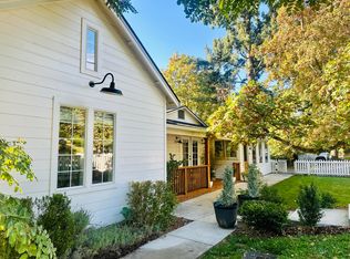 480 N Oregon St, Jacksonville, OR