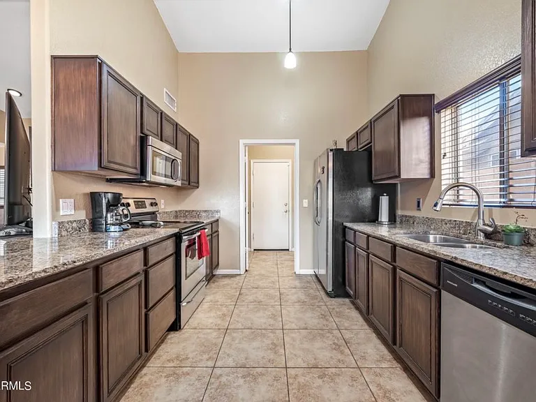 10261 W Pasadena Ave — Photo 10