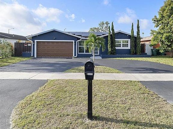 4th image of 5820 NW 56th Pl