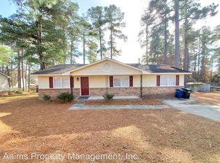 1008 Vesper Ln, Fayetteville, NC 28311