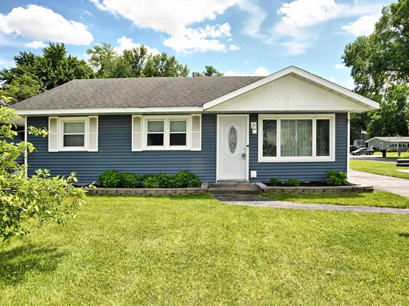 2113 W Porter Ave, Chesterton, IN 46304