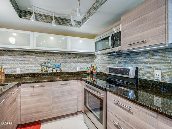 4th image of 404 S Beach St #370-1002