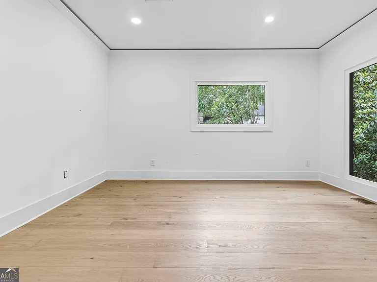 3196 Towerview Dr NE — Photo 53