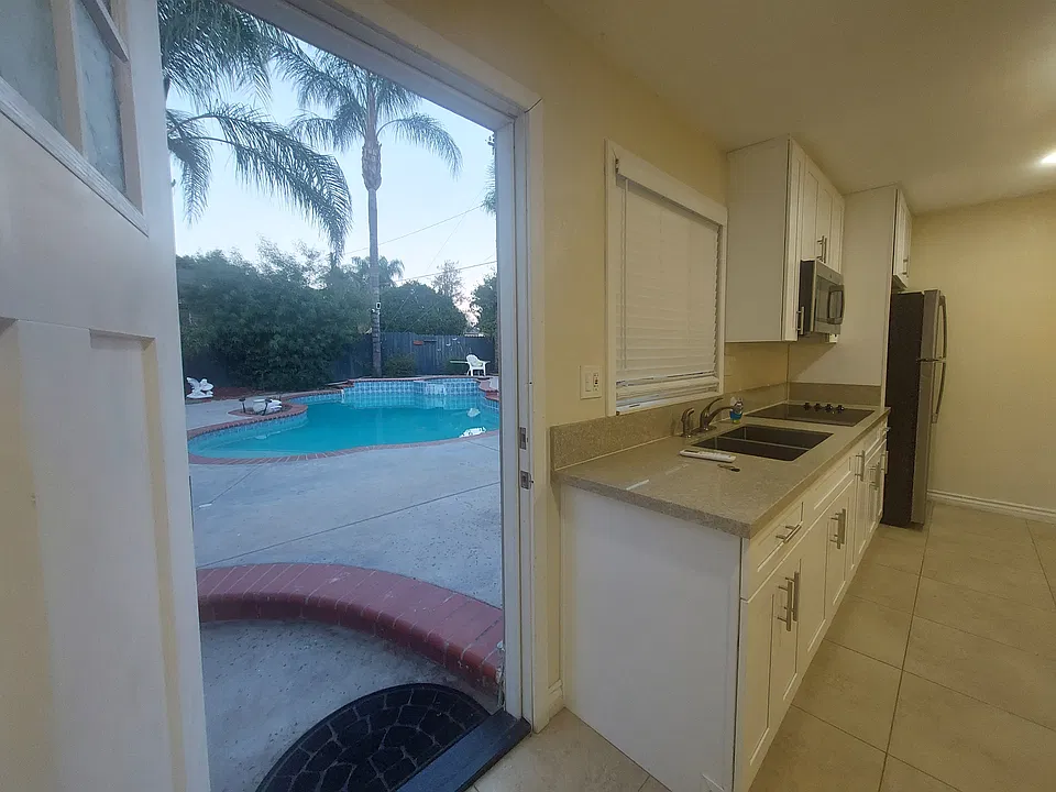 5604 Tower Rd
