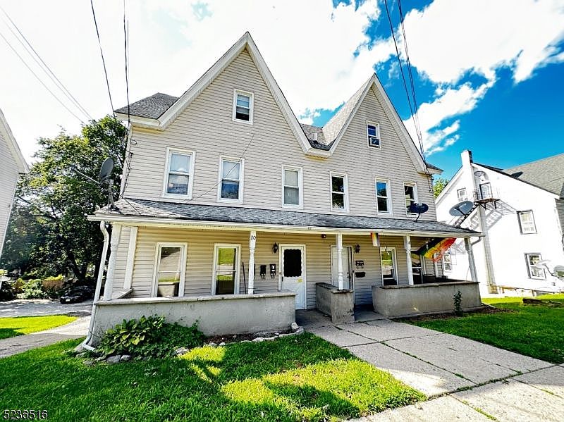 1st image of 18 Sussex St #A