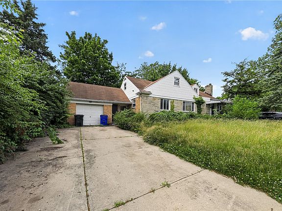 2nd image of 1367 Catalpa Dr
