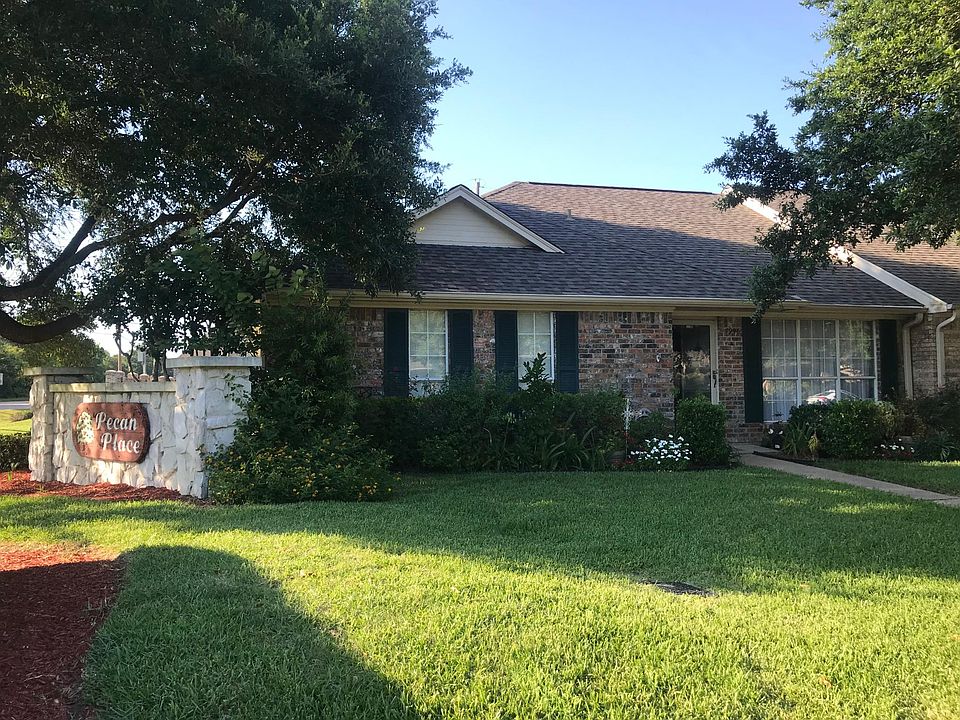 1st image of 7996 Pecan Dr