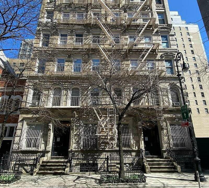 1st image of 245 E 62nd St #5A