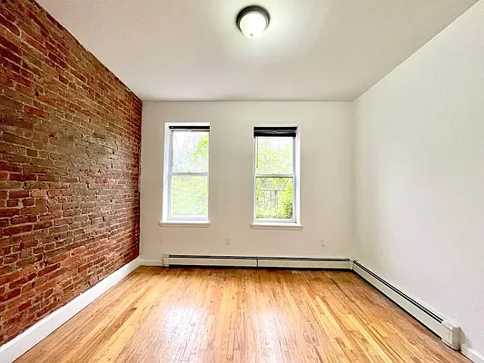 Rented by Parlor Real Estate Corp | media 19