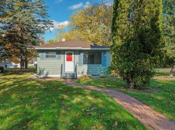 809 E 9th St, Superior, WI 54880