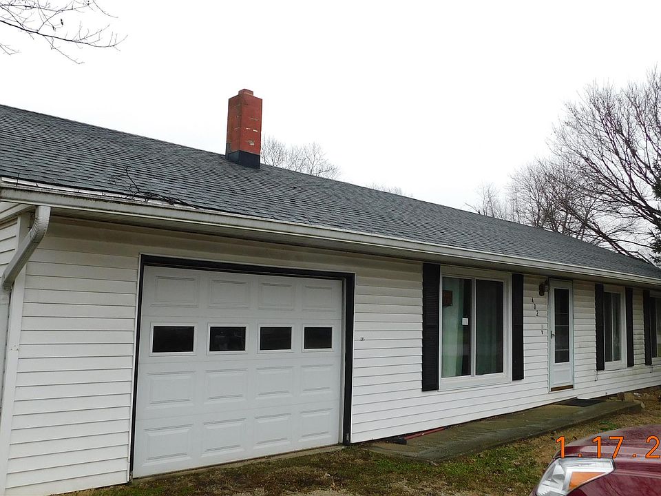 1st image of 402 W Hall Cir