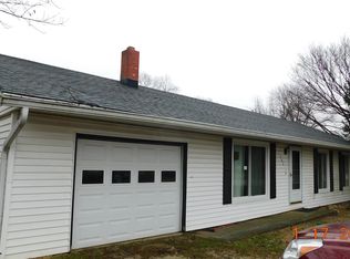 402 W Hall Cir, Orleans, IN 47452