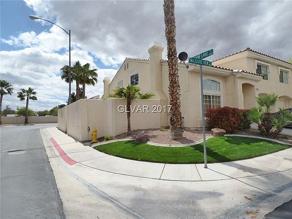 4th image of 8401 Majestic View Ave