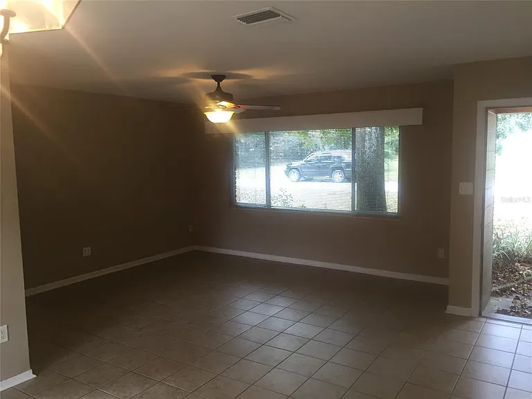 3423 NW 1st Ct — Photo 4