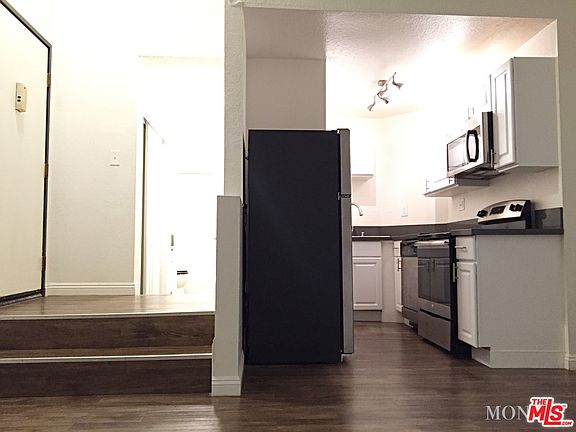 4th image of 4126 Eagle Rock Blvd #306