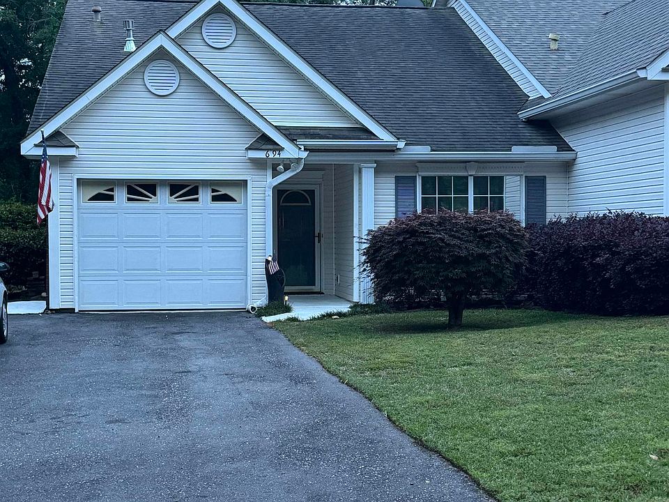 1st image of 694 Spring Lake Dr E
