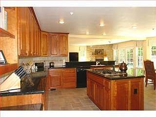 4th image of 1021 Stone Gate Ct