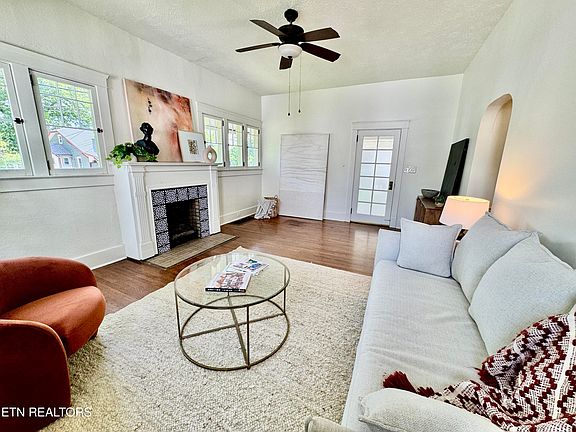 5th image of 1531 Claiborne Pl