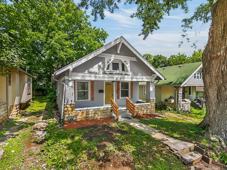 4617 S Benton Ave — Photo 3