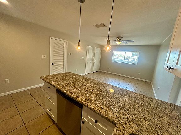 3rd image of 2399 Eastwood Dr APT 2