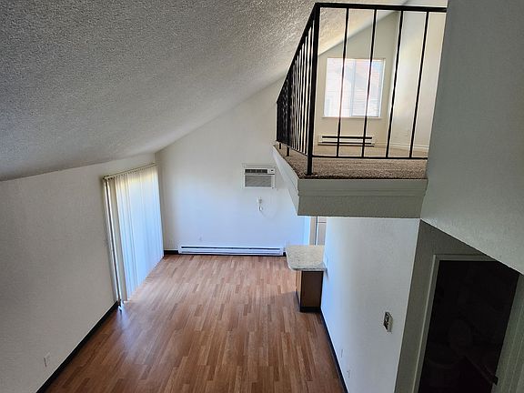 3rd image of 1025 W Entiat Ave #10898199