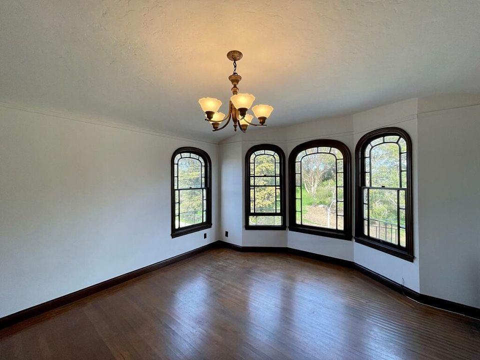 1st image of 225 Lincoln Way #307