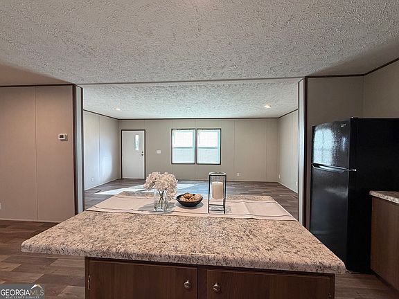 3rd image of 26 Laryn Ln