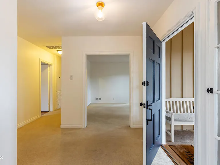 5209 Alta Canyada Rd — Photo 6