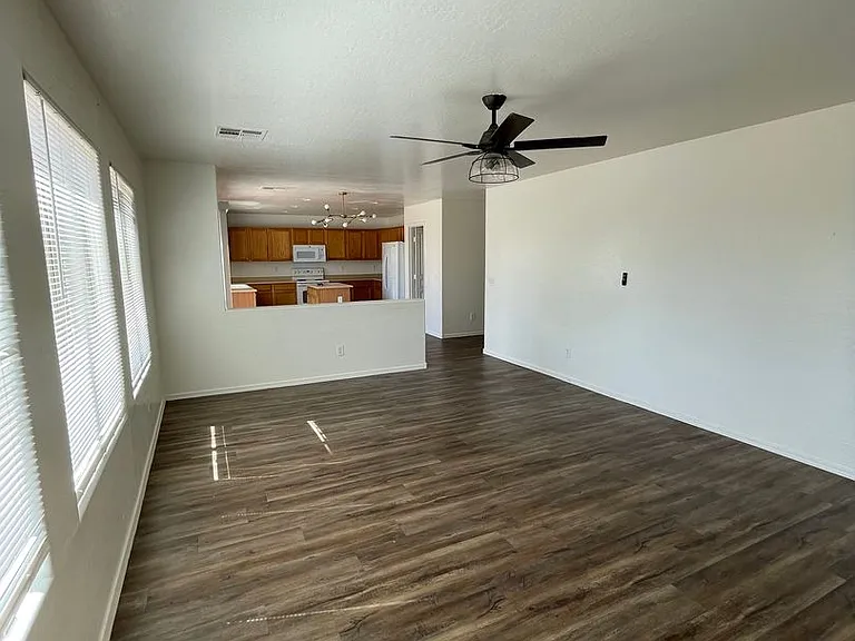 45579 W Dutchman Dr — Photo 37
