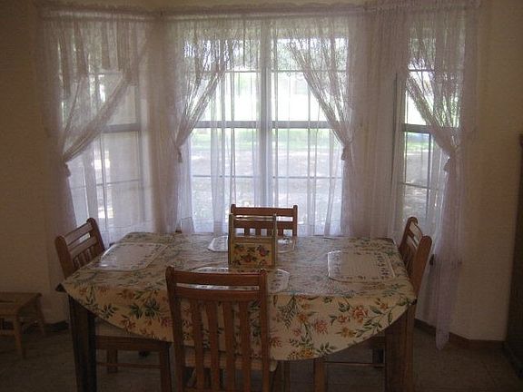 4th image of 912 Palm Dr #97