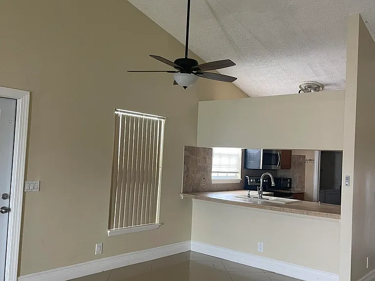 1534 Royal Forest Ct — Photo 22