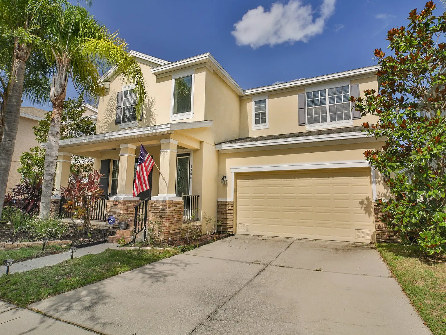 4 bed, 3.5 bath, 2815 sqft, $4,250 — Photo 2