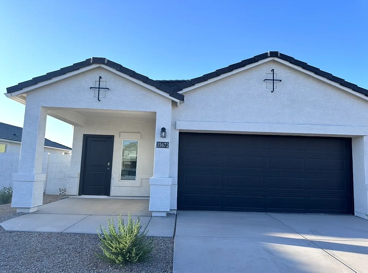 Building Photo - 35672 W San Ildefanso Ave