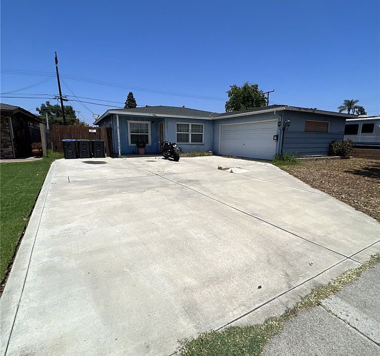 1st image of 2501 W Saint Andrew Pl