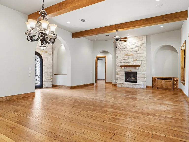 203 Pristine Ln — Photo 7