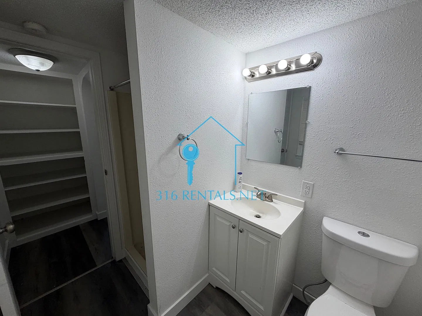 $850 - 2 bed 1 bath - Single Family Home — Photo 4