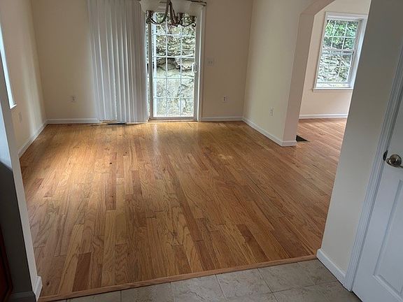 5th image of 119 Nethermont Ave #B
