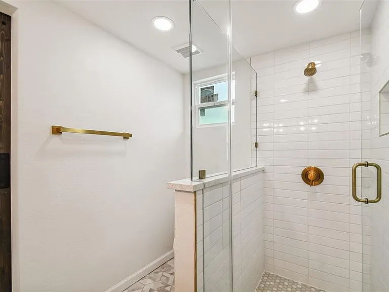 6408 Yosemite Dr — Photo 6