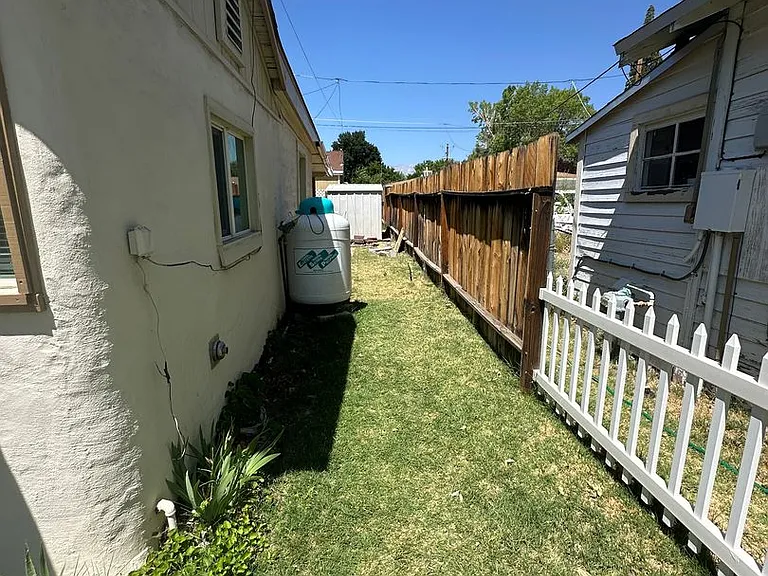 637 Schley St — Photo 21