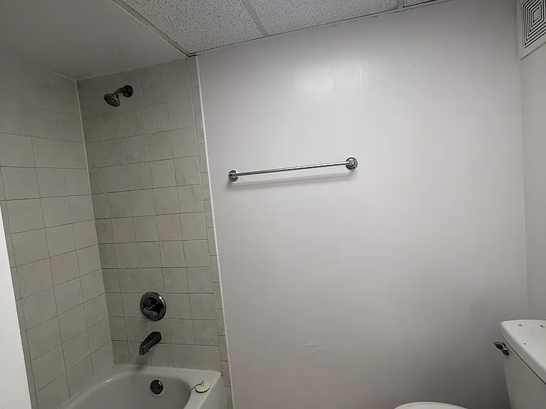 2916 NW 55th Ave #1B — Photo 7