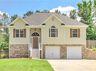 62 Roundtree Ct, Dallas, GA 30132