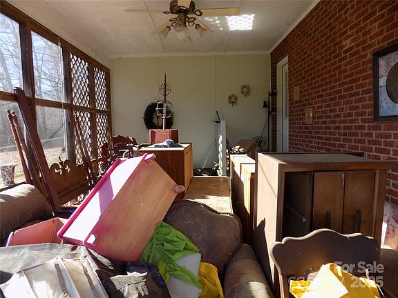 2nd image of 1805 Mountainbrook Dr