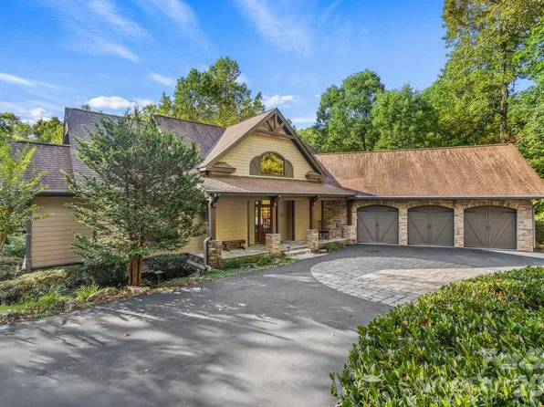 123 Pinnacle Peak Ln, Flat Rock, NC 28731