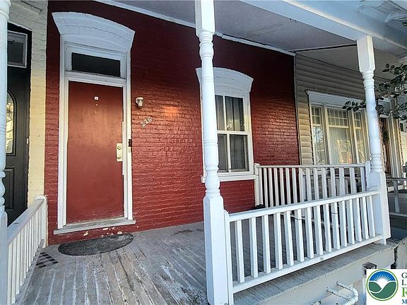 3rd image of 226 N 16th St