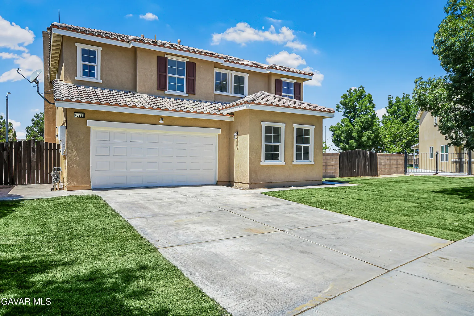 43939 Moccasin Pl photo 1