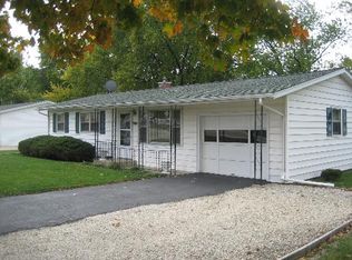 705 Cottage St, Shorewood, IL 60404