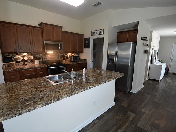 5th image of 65089 River Glen Pkwy