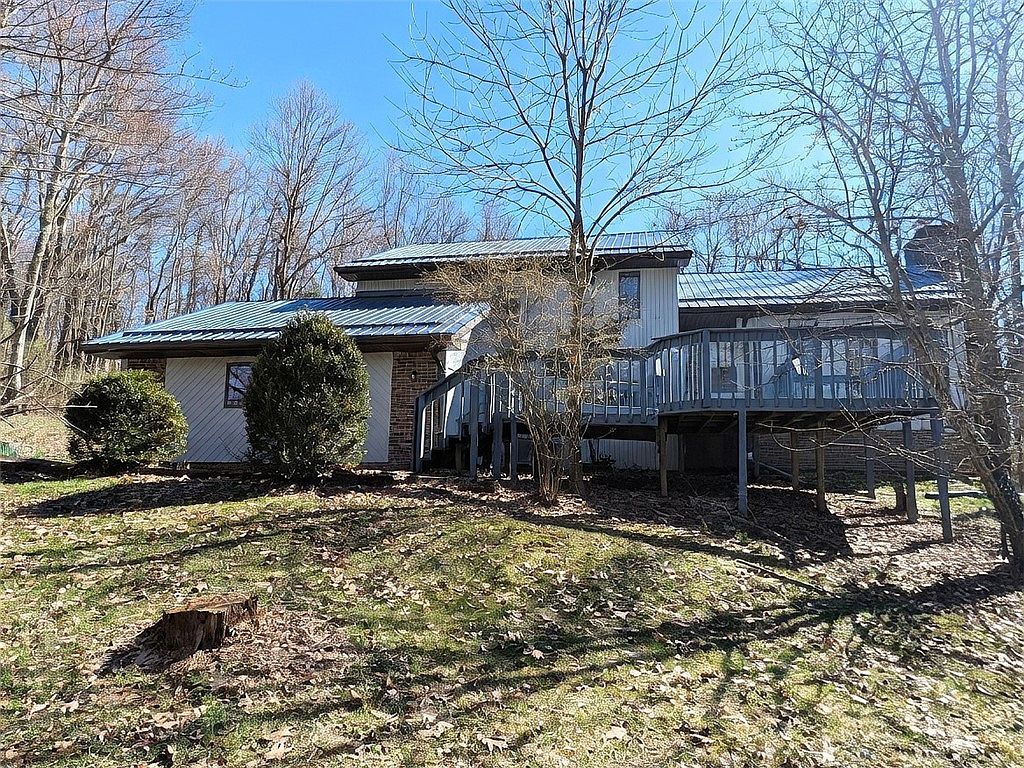 218 Chestnut Ln, Chalk Hill, PA 15421 | Zillow