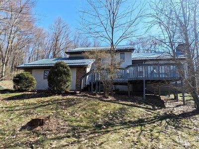 218 Chestnut Ln, Chalk Hill, PA, 15421
