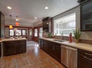 2414 T St, Sacramento, CA 95816